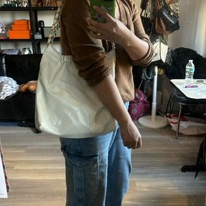 poplaur tote bag  ~ white color gold chain pocket bag include